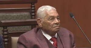 Dr Isaac Newton 3:06 PM (8 hours ago) to Felicia, me Sir &lsquo;Red&rsquo; Robin: Fifty Years of Leadership Vision and Unmistakable Trust