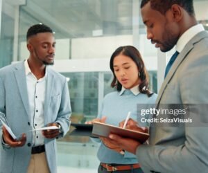 The Hidden Power of Leadership Delegating Tasks and Aligning Talent in an Age of Uncertainty